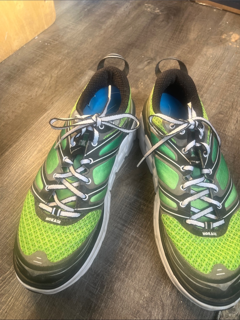 Hoka Conguest 2 men’s 9